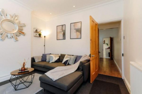 Stylish 2 Bedroom Home with Free on Street Parking